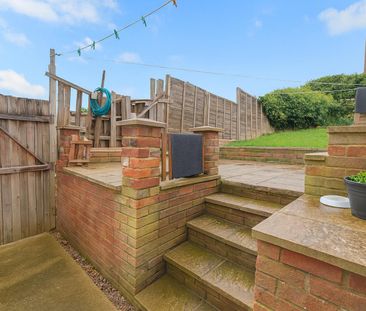 3 Bedroom House To Let - HP12 - Photo 4