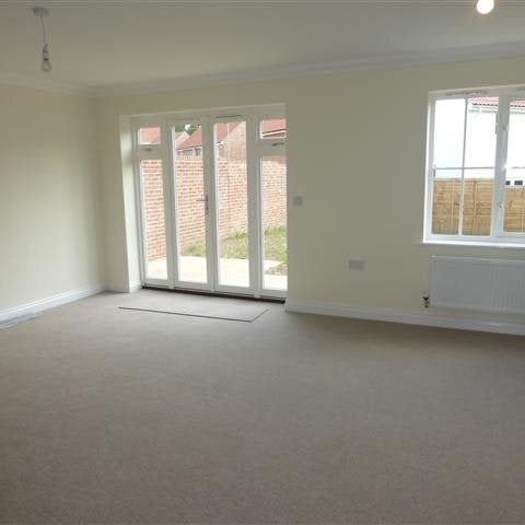 Jutland Close - Photo 1