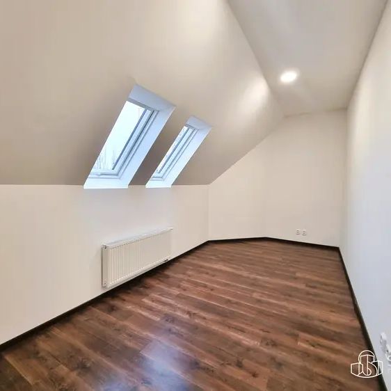 Pronájem moderního bytu 3+kk s terasou v centru města - Photo 1