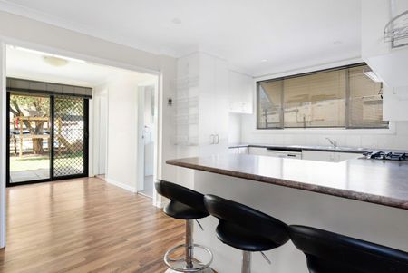 Located in a quiet pocket of South Kalgoorlie, this well-presented home offers space, comfort and practicality on a generous block. - Photo 4