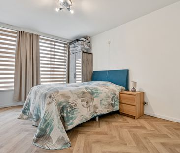 Gelijkvloers appartement met zonnig terras en aparte garage! - Foto 3