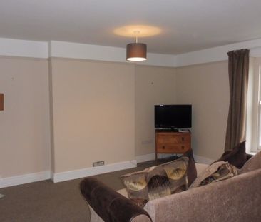 Blenheim Road, Minehead - Photo 1