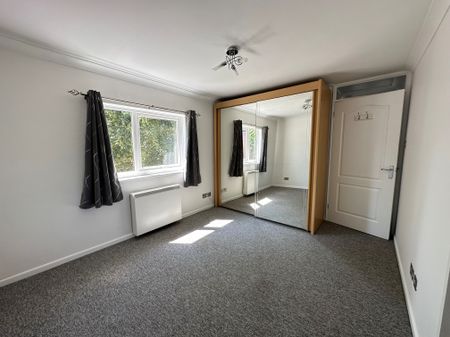 Canford Heath, Thorncombe Close, BH17 9EG, Poole - Photo 3