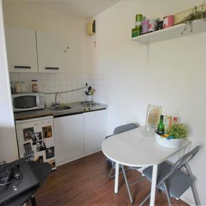 Location Appartement 1 pièce 19m² CHOLET 49300 - Photo 2