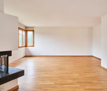 Sonnige 3.5-Zimmerwohnung auf der Forch - Photo 1