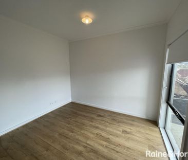 Modern Living in Mount Barker! - Photo 2