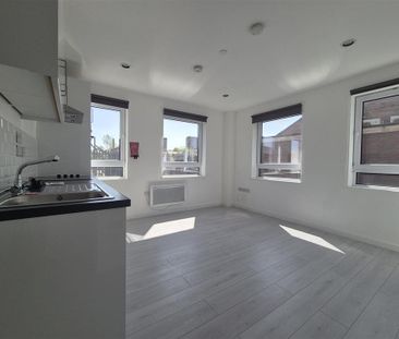 2 bedroom apartment to rent - Photo 6
