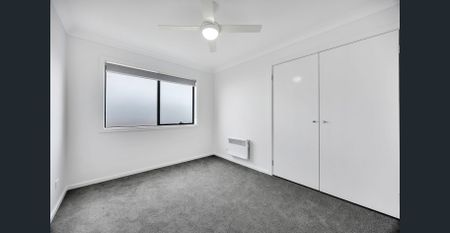 Parkfacing brand new home. - Photo 5