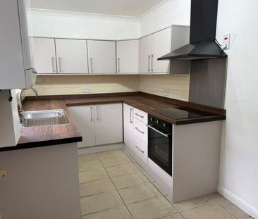 2 Bedroom Terraced House For Rent in Woodcroft Street, Rossendale - Photo 3