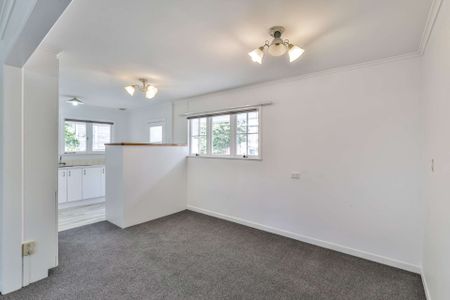 LOCATION PLUS - EPSOM - Photo 2