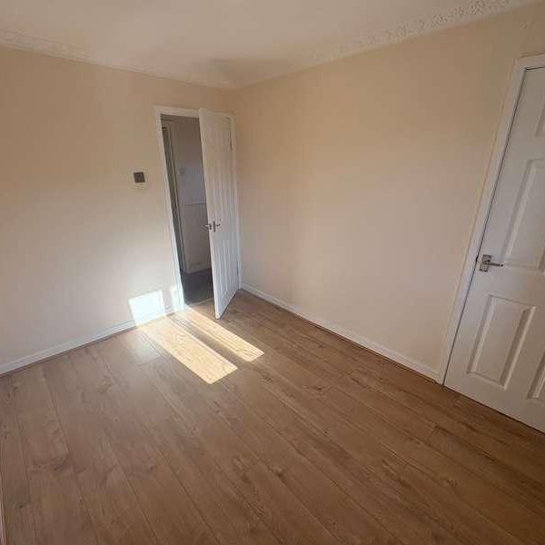 Commercial Road, Pontardawe, Swansea, SA8 - Photo 1