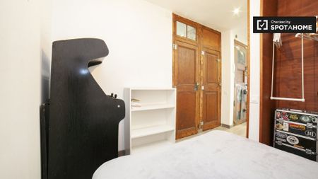 barcelona, Catalonia 08002 - Photo 5