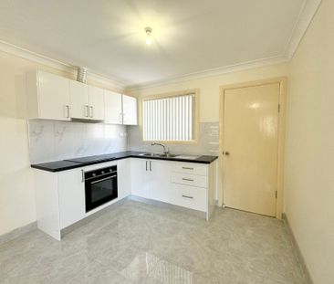 Modern&comma; Three Bedroom Granny Flat&excl;&excl; - Photo 2