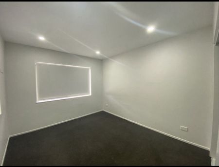 PAPAKURA, 3 BEDROOMS - Photo 4