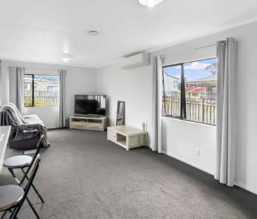 THREE BEDROOMS - Photo 2