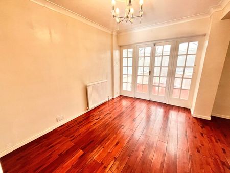 Ashurst Avenue, Southend-on-Sea, Essex, SS2 4TE - Photo 5