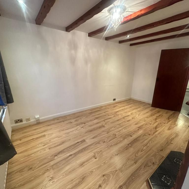 2 bedroom bungalow to rent - Photo 1