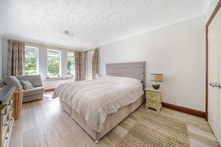 3 bedroom apartment to rent - Photo 4