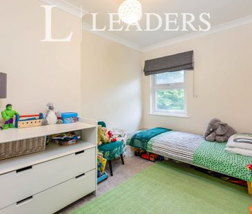 3 bedroom terraced to rent Holyoake Terrace, Sevenoaks, TN13 - Photo 4