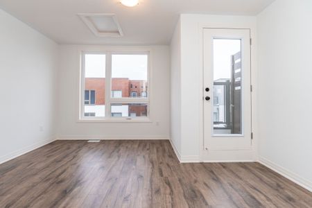 For Lease - 1724 Pleasure Valley Path, Oshawa, Ontario - Photo 2