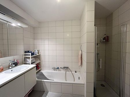 Instapklaar appartement met 2 slaapkamers, 2 terrassen & autostaanplaats te Egem! - Photo 5