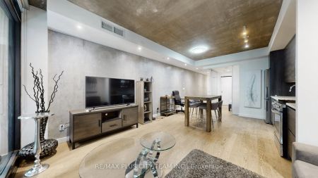 111 Bathurst Street #519 - Photo 5