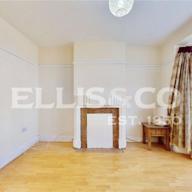 St. James Gardens, HA0, Wembley - Photo 1