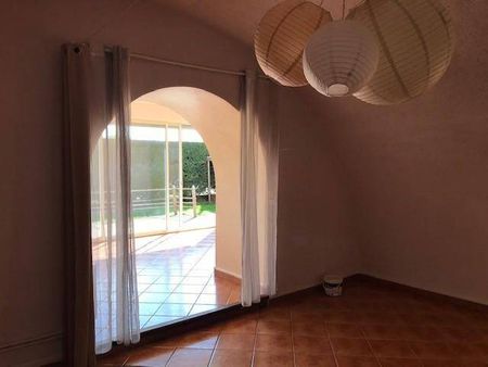 Location appartement 2 pièces 50.6 m² à Les Vans (07140) 6 - Photo 3