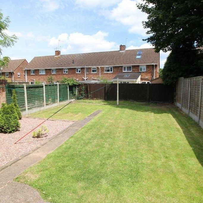 3 bedroom semi-detached house to rent - Photo 1