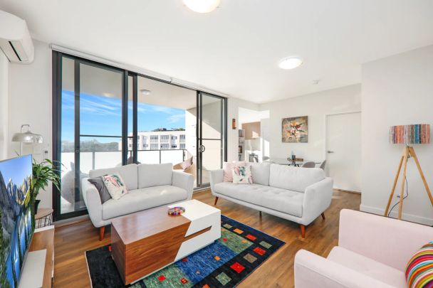 Well maintained spacious apartment - Photo 1