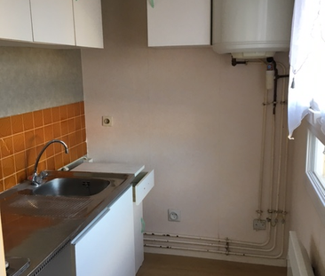Location Appartement 1 pièce 27m² - Photo 3