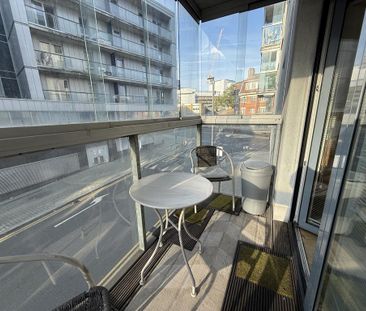2 bedroom flat to rent - Photo 6