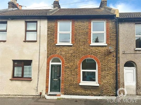 3 bedroom terraced house to rent - Photo 1