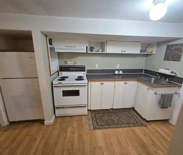 Cozy Basement Suite – Utilities Included - Photo 3