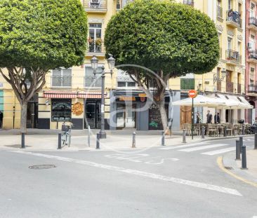 Piso de alquiler en Av. de Peris I Valero, Russafa - Photo 2