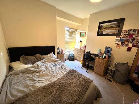 5 bedroom terraced house to rent - Photo 4