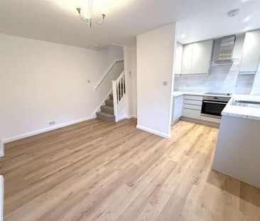 The Briary, Bexhill-on-sea, TN40 - Photo 1