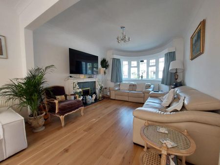 Uphill Grove, Mill Hill, London NW7 - Photo 5