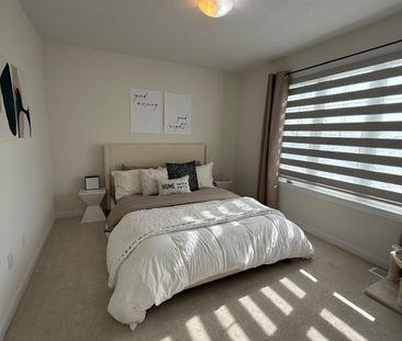 For Lease - 41 Golf Links Drive, Loyalist, Ontario - Photo 2