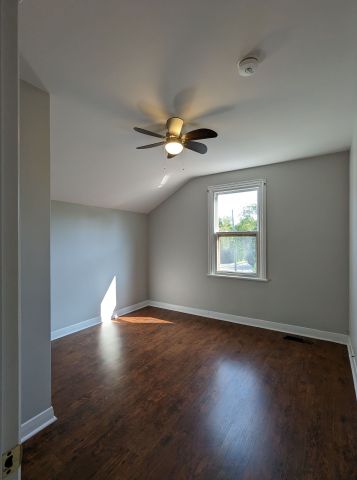 For Lease - 2 HURON Street Unit# Upper, Kawartha Lakes, Ontario - Photo 5