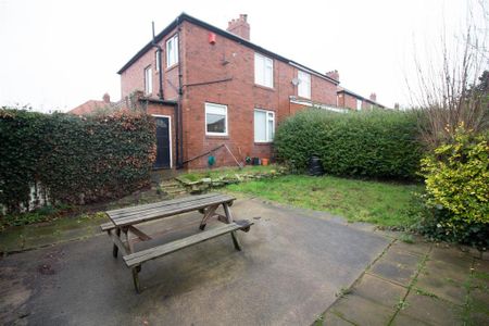 3 bedroom semi-detached house to rent - Photo 3