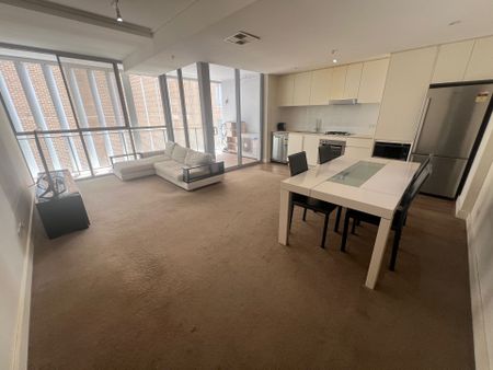 Furnished Two Bedroom Two Bathroom Apartment - Photo 2