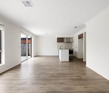 3 Chitwan Street, Clyde North, Vic 3978 - Photo 1