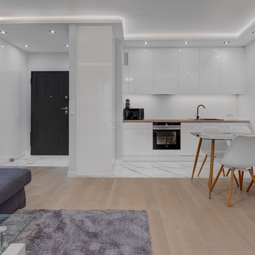 2 pokoje z tarasem, blisko metra - Photo 1