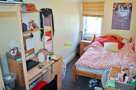 298 Hubert Road - Photo 3