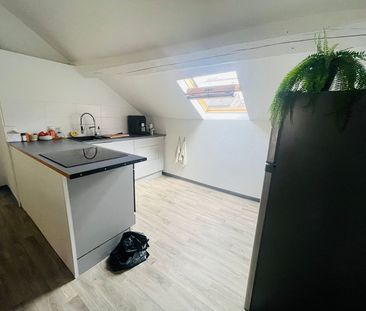 Location Appartement 2 pièces 49m² CHARLEVILLE MEZIERES 08000 - Photo 5