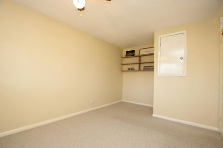 4 bedroom detached house to rent - Photo 2