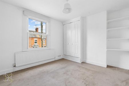 3 bedroom terraced house to rent - Photo 3