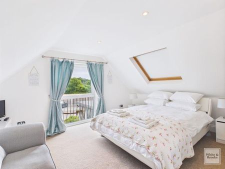8 bedroom detached house to rent - Photo 3