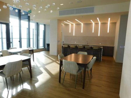 For Lease - 8960 Jane Street Unit# 2001, Vaughan, Ontario - Photo 5